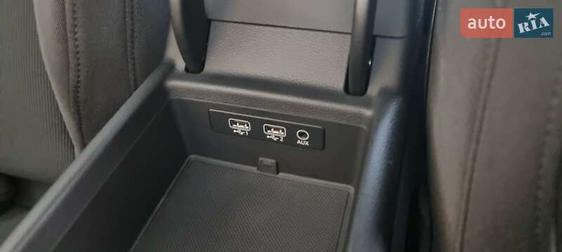 Седан Audi A4 2016 в Киеве