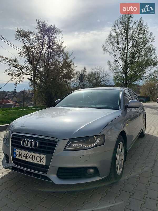 Универсал Audi A4 2009 в Звягеле