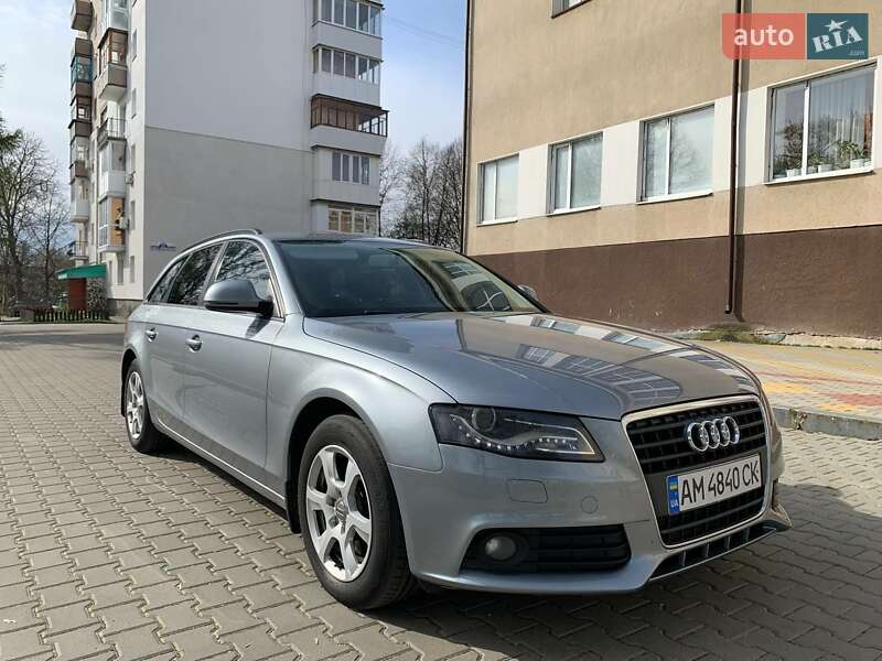 Универсал Audi A4 2009 в Звягеле