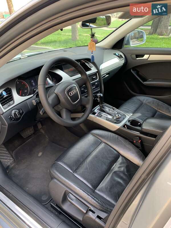 Универсал Audi A4 2009 в Звягеле