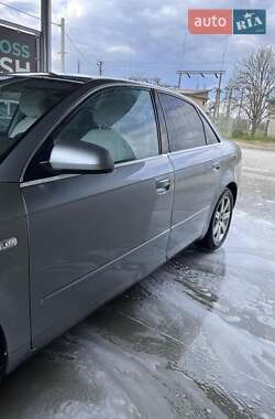 Седан Audi A4 2005 в Виноградове