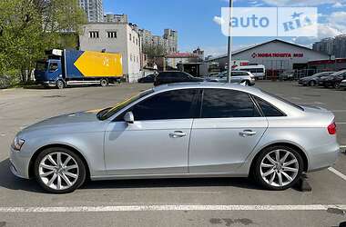 Седан Audi A4 2012 в Києві