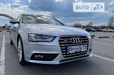 Седан Audi A4 2012 в Києві