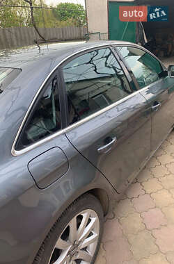 Седан Audi A4 2012 в 