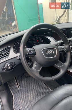 Седан Audi A4 2012 в 