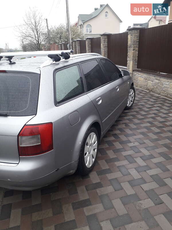 Универсал Audi A4 2002 в 