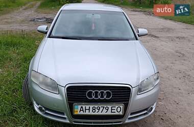 Седан Audi A4 2005 в Мирнограді