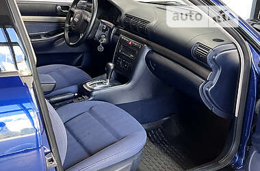 Универсал Audi A4 2000 в Нововолынске