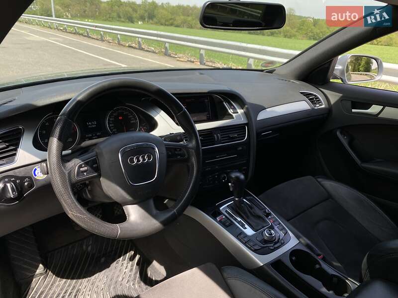 Седан Audi A4 2010 в Виннице