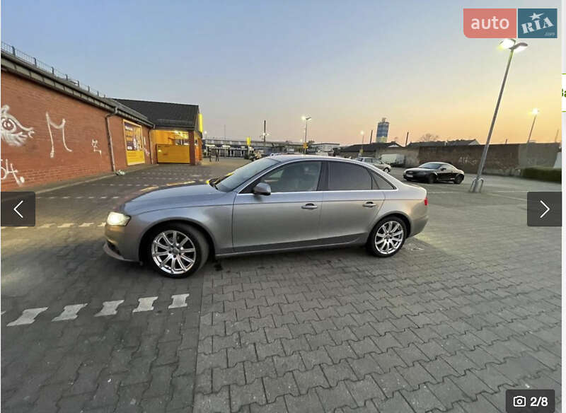 Седан Audi A4 2010 в Виннице