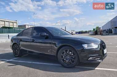 Седан Audi A4 2013 в Полтаве