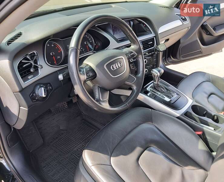 Седан Audi A4 2013 в Полтаве