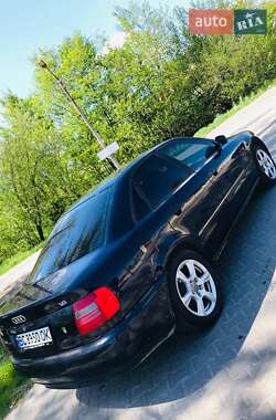 Седан Audi A4 1996 в Бориславе