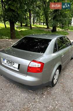 Седан Audi A4 2001 в Сумах