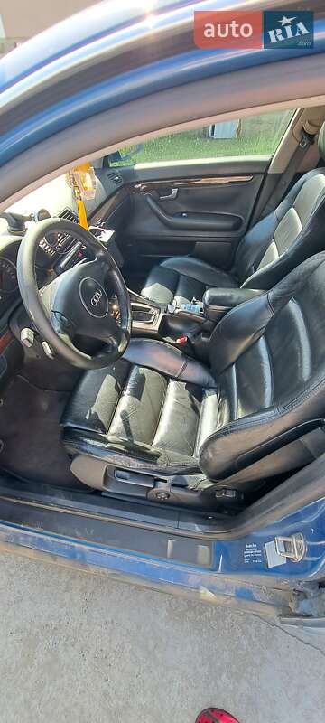 Универсал Audi A4 2002 в Черновцах