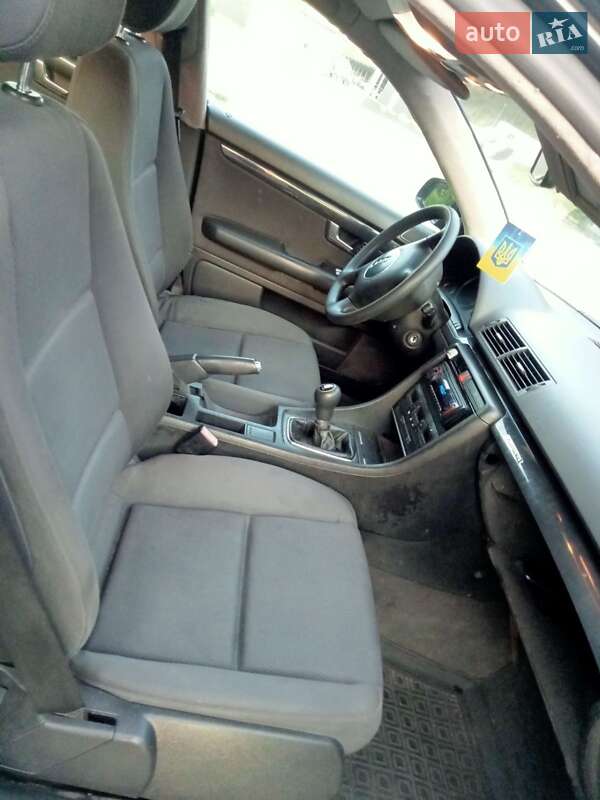 Седан Audi A4 2003 в Кам'янському