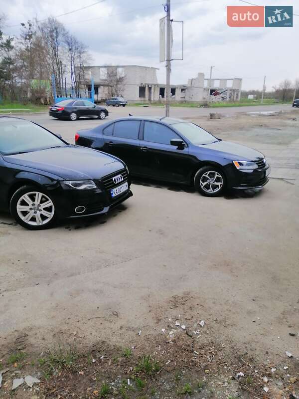 Седан Audi A4 2010 в Иванкове
