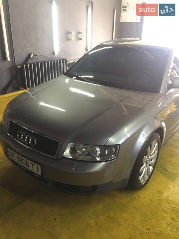 Седан Audi A4 2001 в Дніпрі