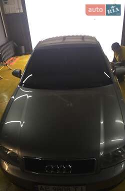 Седан Audi A4 2001 в Днепре