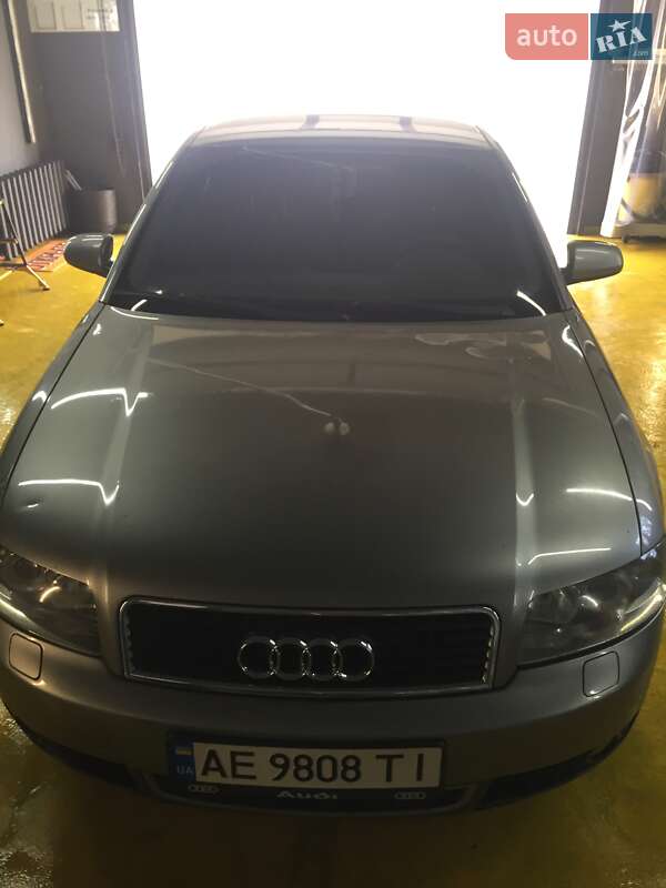 Седан Audi A4 2001 в Дніпрі