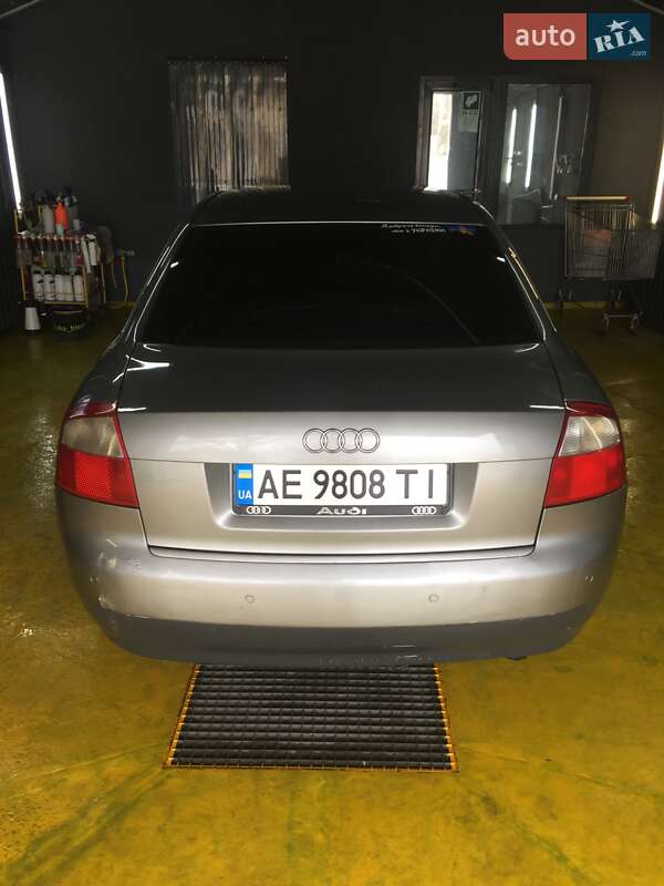 Седан Audi A4 2001 в Дніпрі