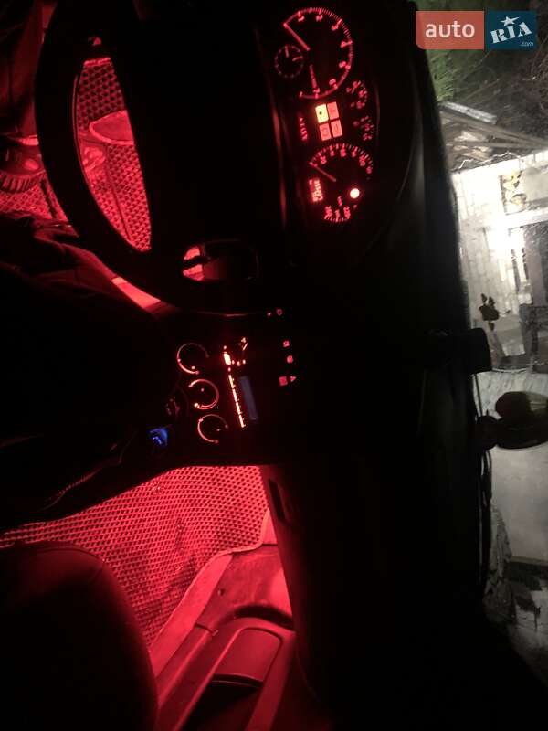 Седан Audi A4 1995 в Кегичевке