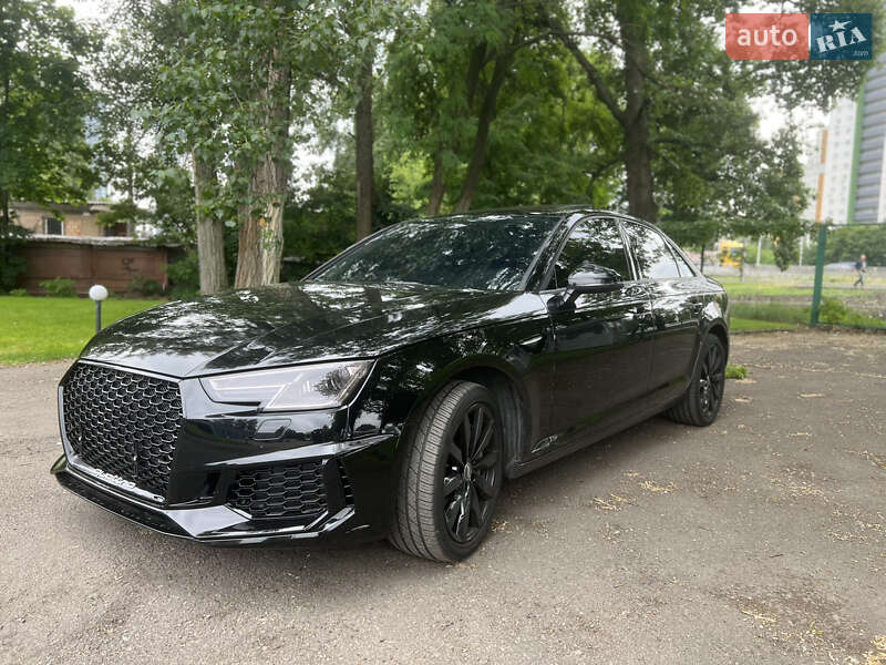 Седан Audi A4 2016 в Киеве