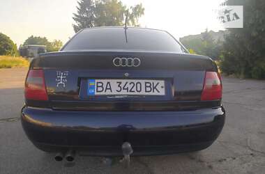 Седан Audi A4 1996 в Кропивницком