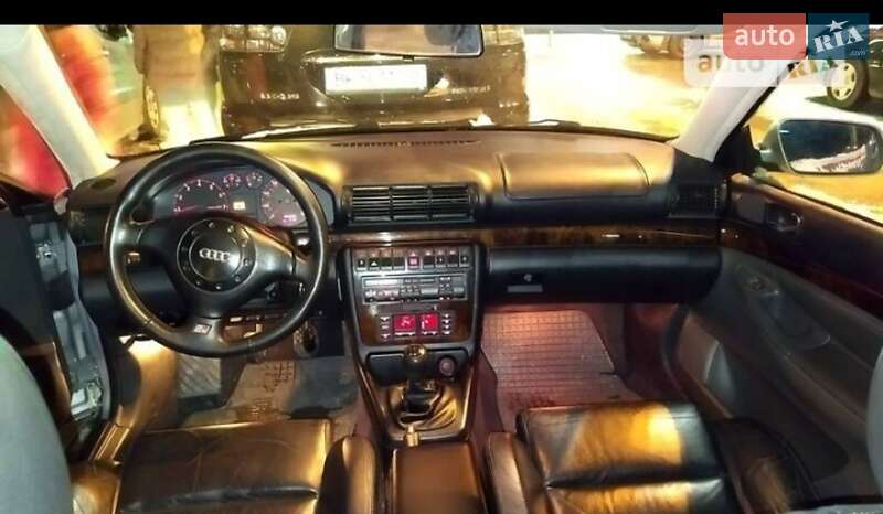 Седан Audi A4 1997 в Вараше фото 9 Седан Audi A4 1997 в Вараше