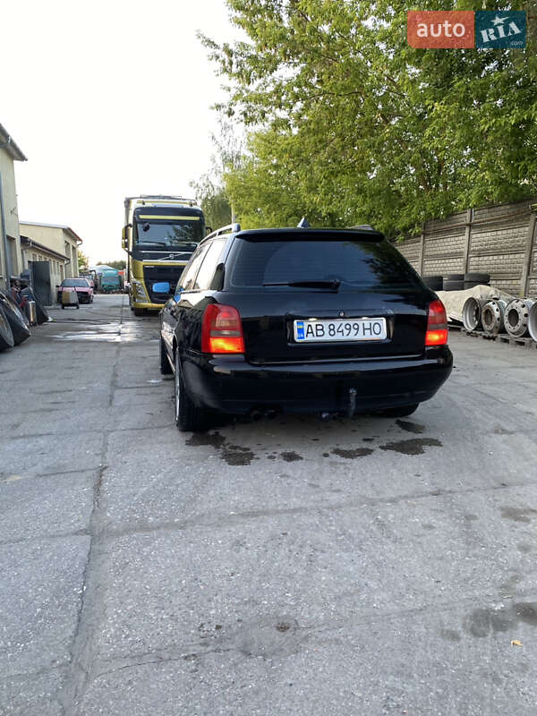 Универсал Audi A4 1998 в Виннице