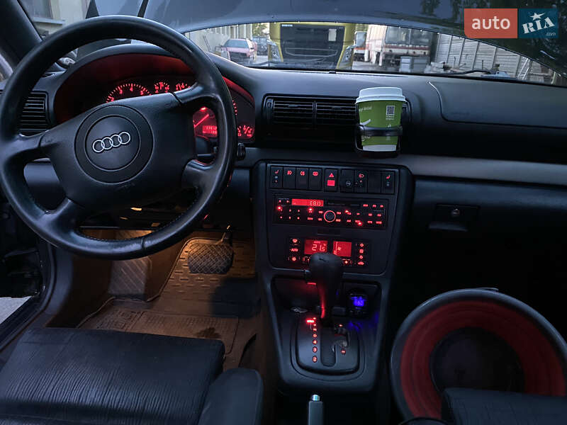 Универсал Audi A4 1998 в Виннице