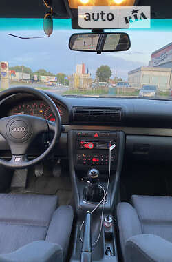 Универсал Audi A4 1999 в 