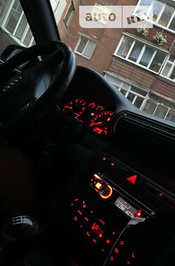 Универсал Audi A4 1999 в 