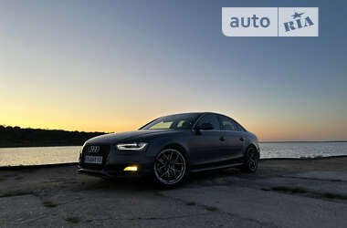 Седан Audi A4 2013 в Одессе