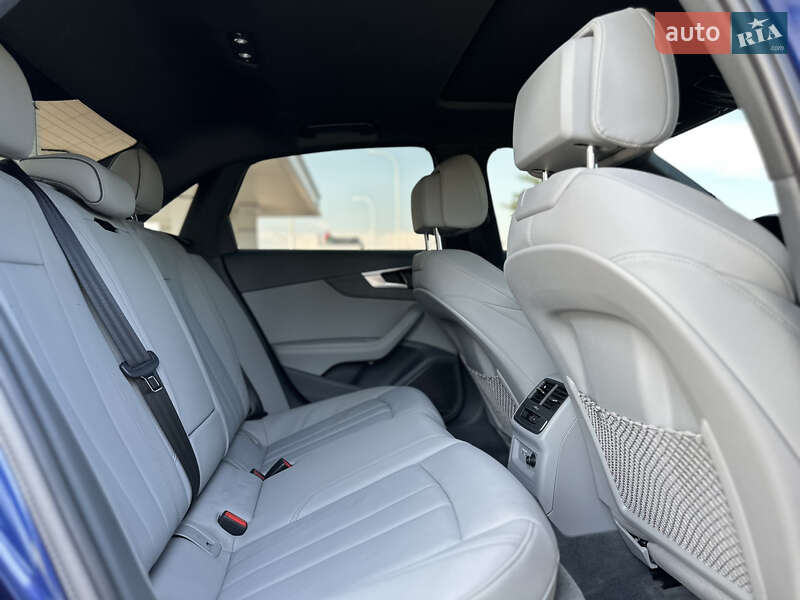 Седан Audi A4 2020 в Одессе