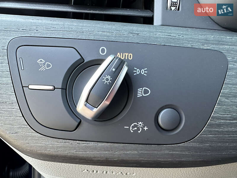 Седан Audi A4 2020 в Одессе