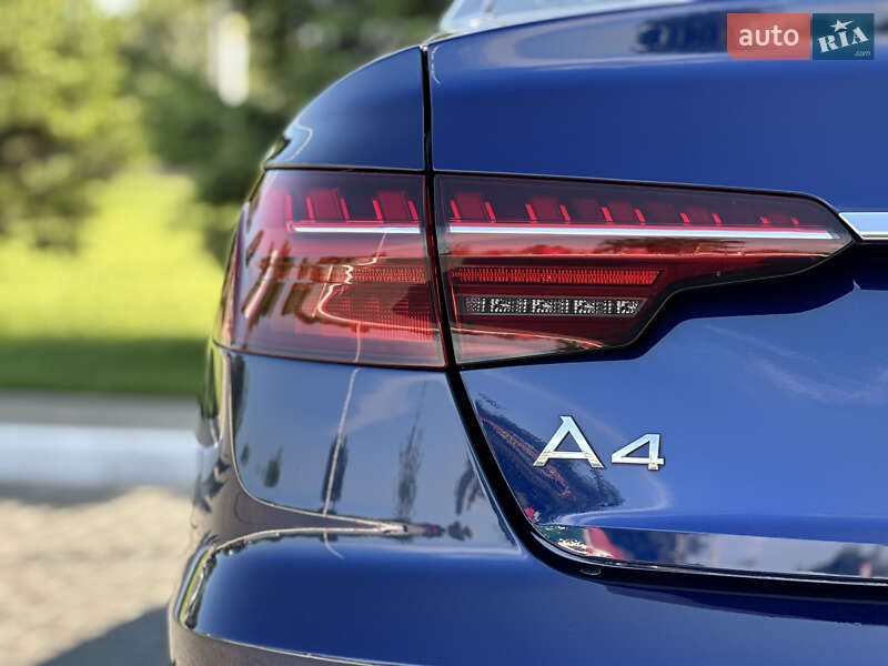 Седан Audi A4 2020 в Одессе