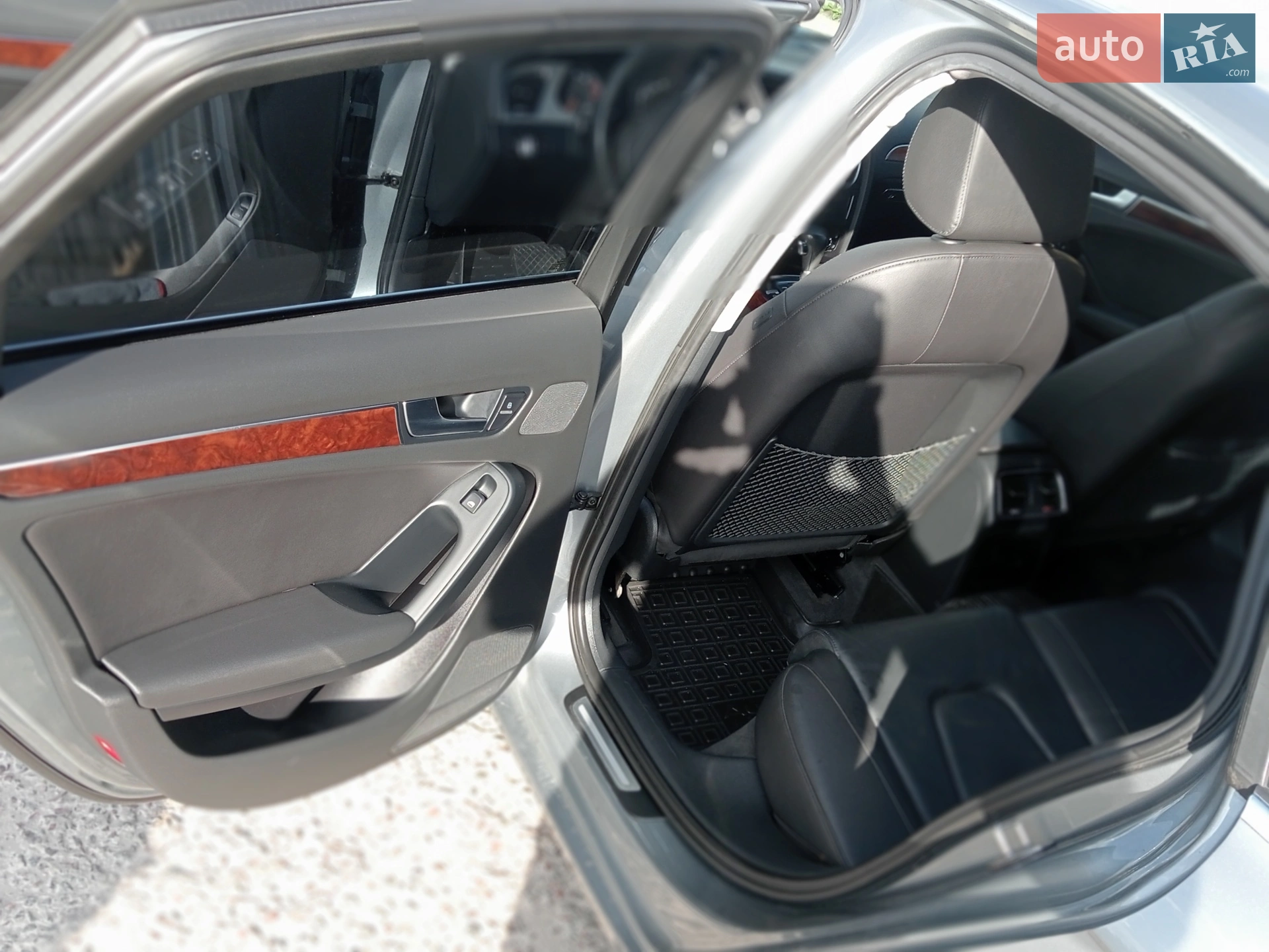 2010 Audi A4 - мініатюра 6