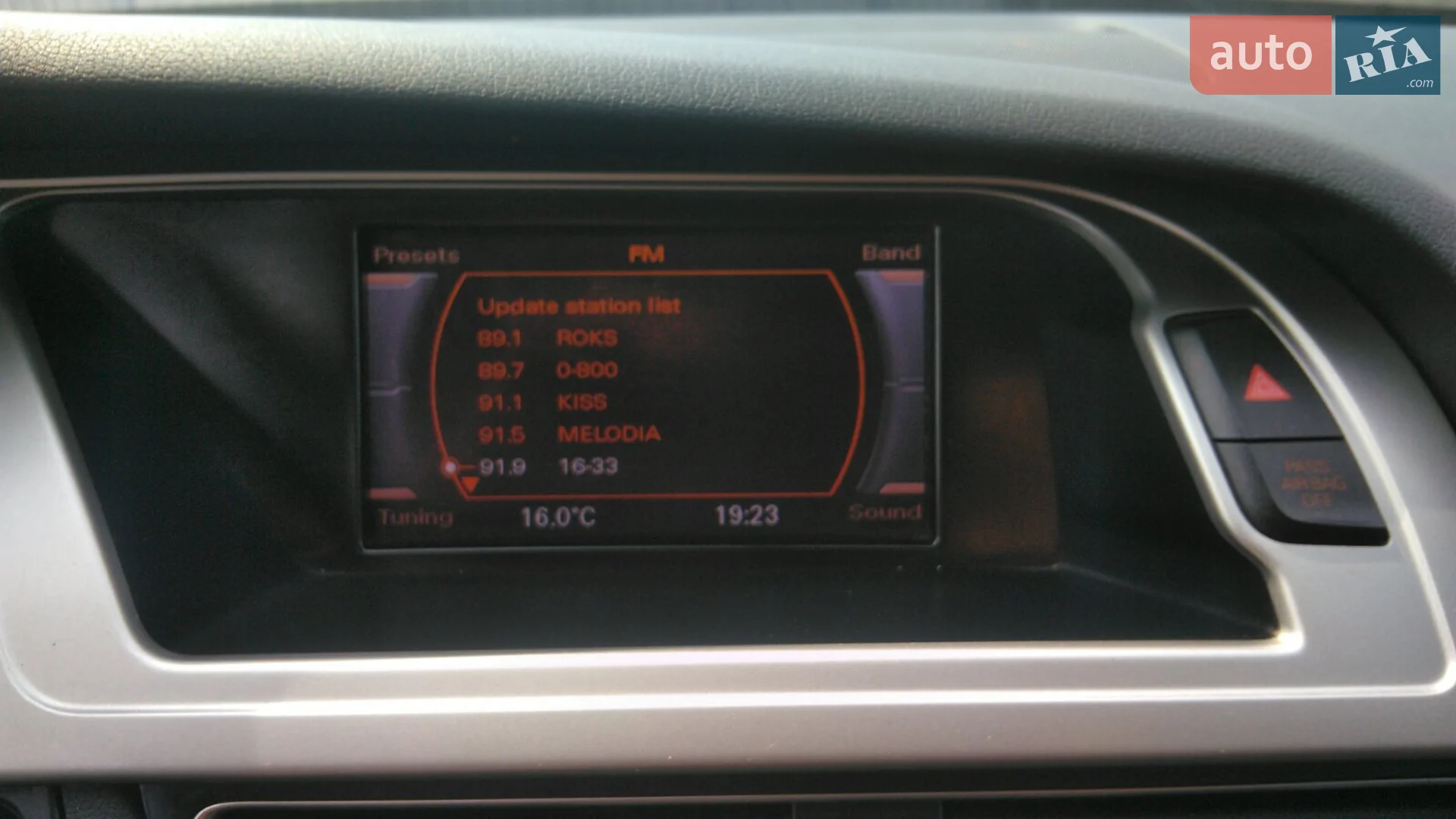2010 Audi A4 - мініатюра 24