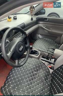 Седан Audi A4 1998 в Киеве