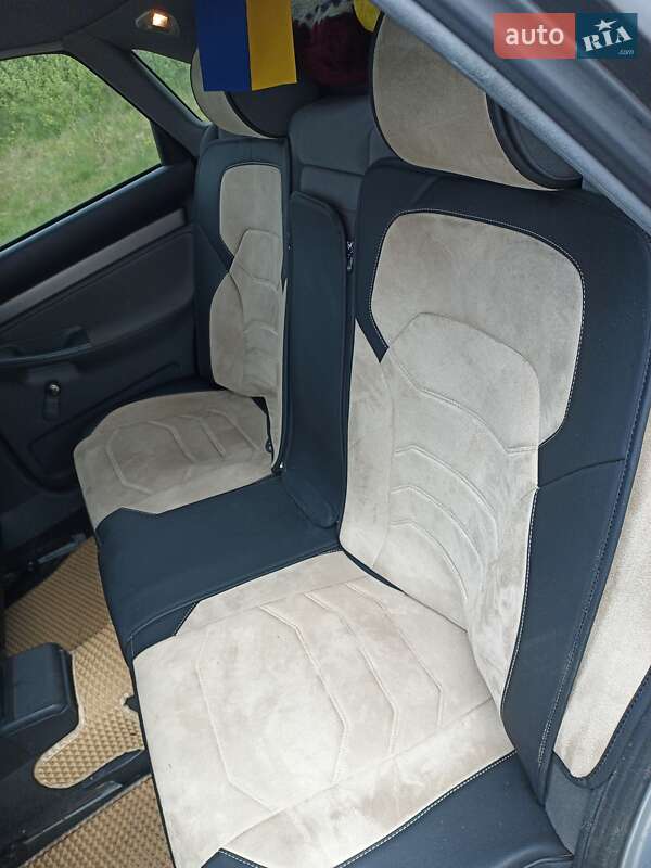 Седан Audi A4 1998 в Любешове