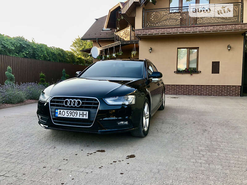 Универсал Audi A4 2013 в 
