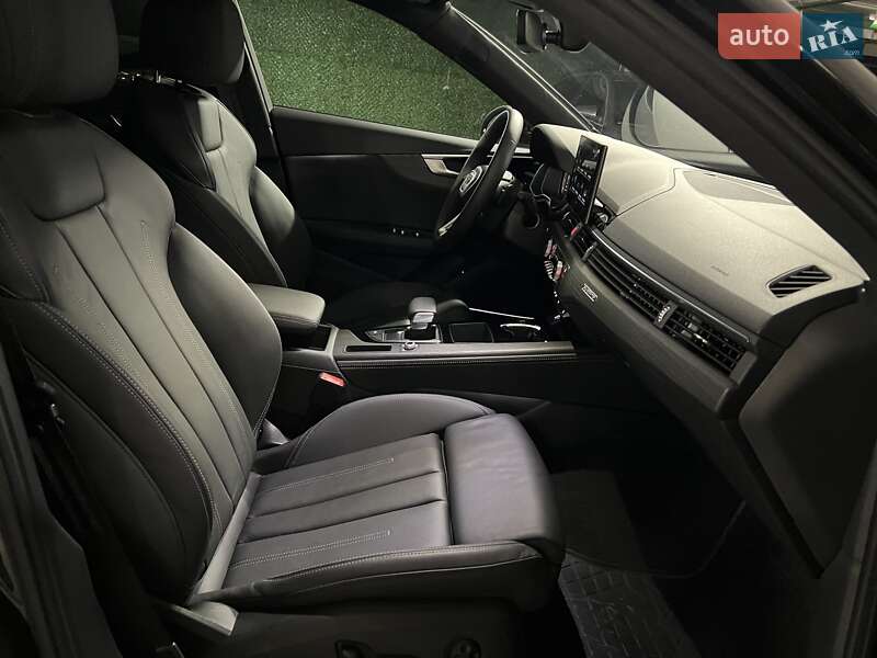 Седан Audi A4 2022 в Києві