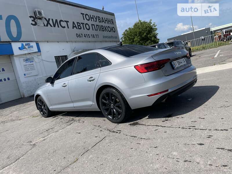 Седан Audi A4 2015 в Полтаве