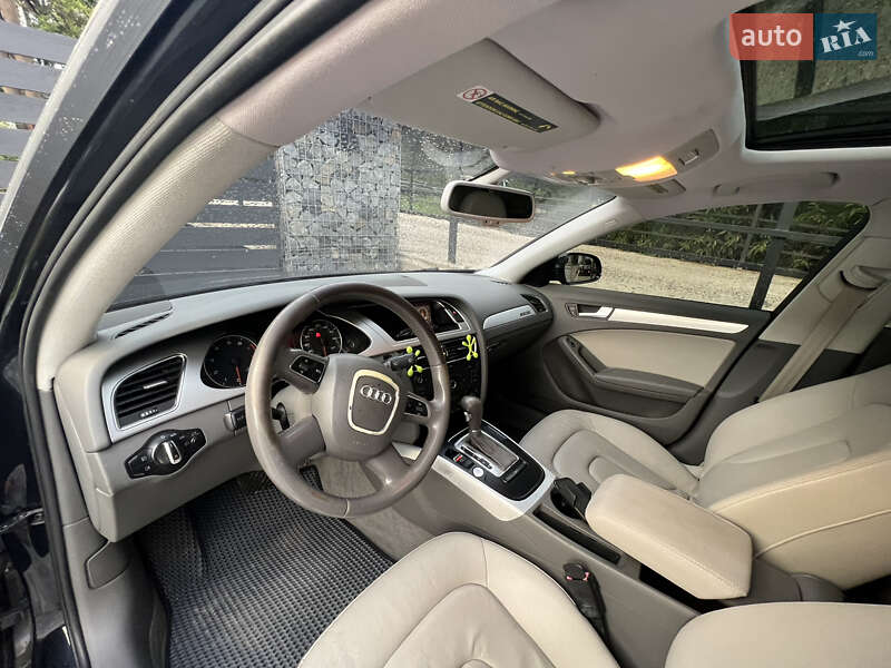 Седан Audi A4 2012 в Яремчі