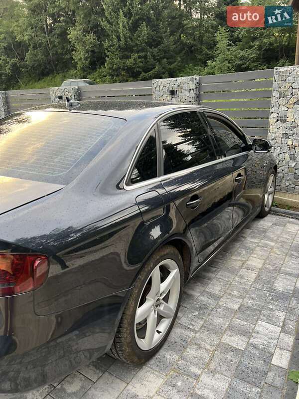 Седан Audi A4 2012 в Яремчі