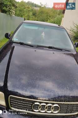 Седан Audi A4 1997 в 