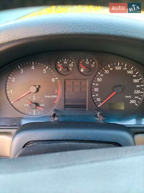 Універсал Audi A4 1998 в Фастові