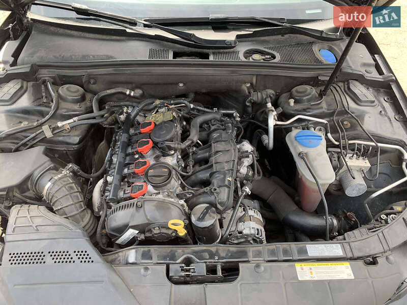 Седан Audi A4 2012 в Гайвороне