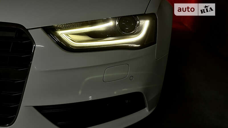 Седан Audi A4 2013 в Одессе